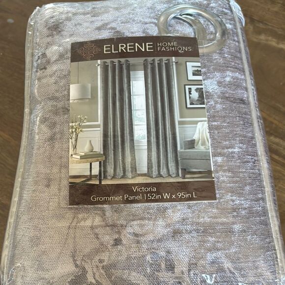 Elrene Blackout Victoria Velvet 1 Curtain Panel 52"x95” Silver - Picture 1 of 5